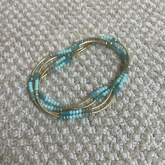 Elegant Gold and Turquoise Beaded Necklace - Picture 2 of 4